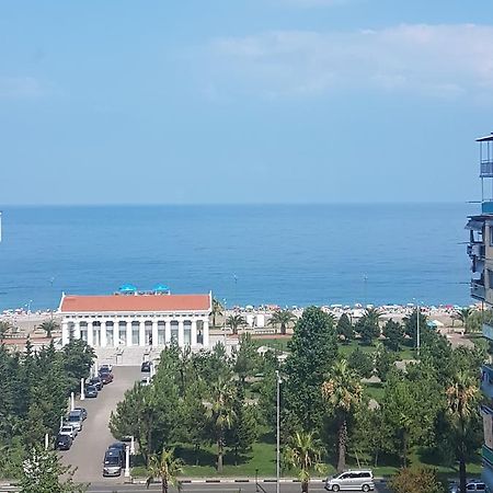 Apartment On Khimshiashvili 11A Batumi Ngoại thất bức ảnh