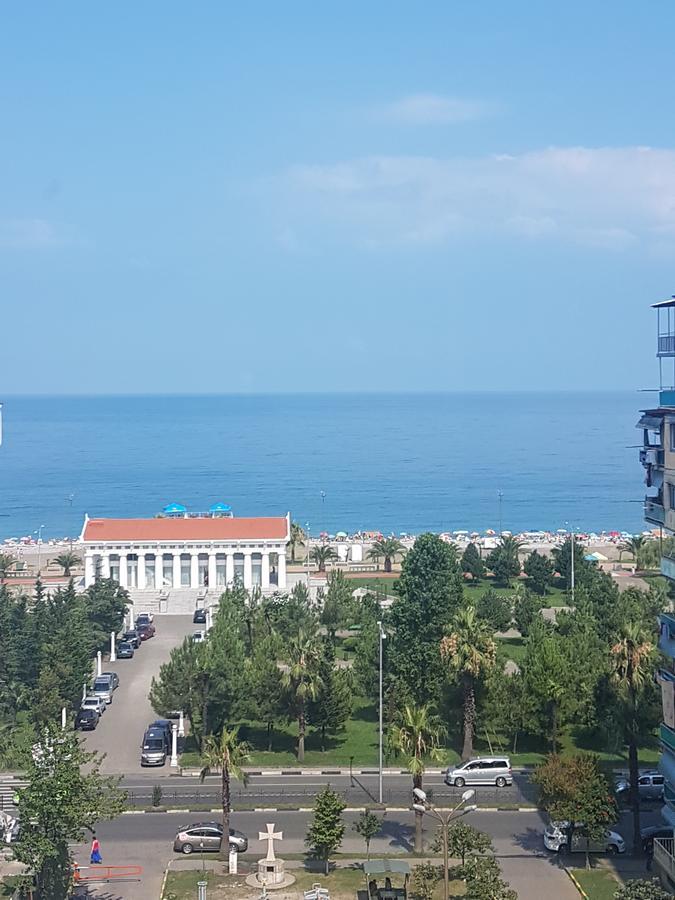 Apartment On Khimshiashvili 11A Batumi Ngoại thất bức ảnh